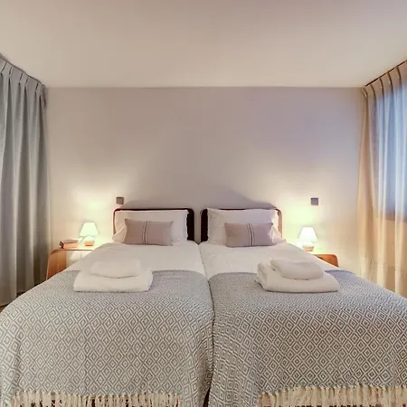 Chalet Chalets Safari - Central - Sleeps 6 Or Sleeps 10 *